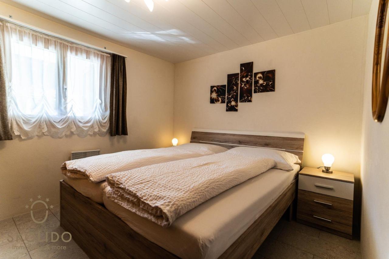 Haus Birchi, Fiesch 3.5-Zimmerwohnung Birchi Екстериор снимка